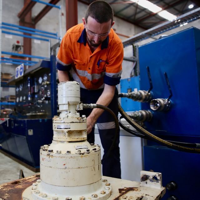 Danfoss repair centre hydraulic testing